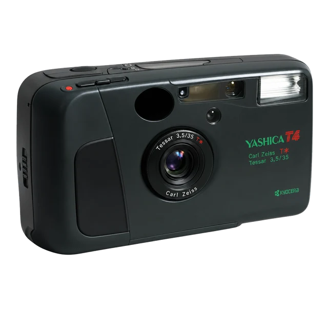 Yashica T4